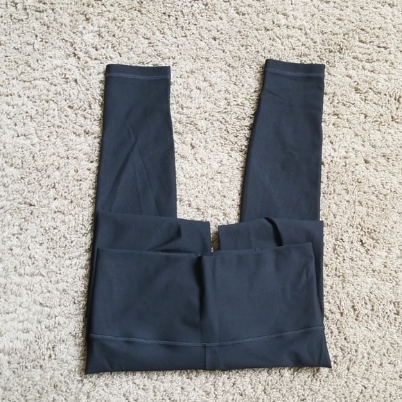 SOLD- NWOT Lululemon mapped out high rise tight-6 - Picture 3 of 5